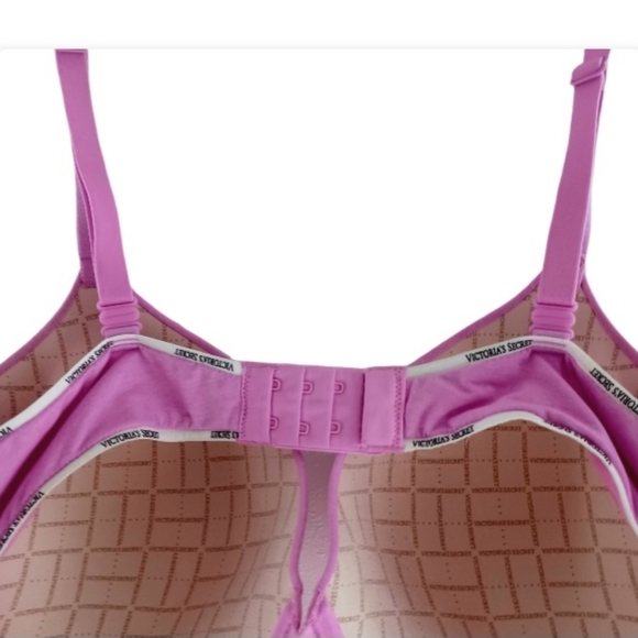 Victoria's Secret Uplift Semi Demi Bra, size 38D - Picture 5 of 11